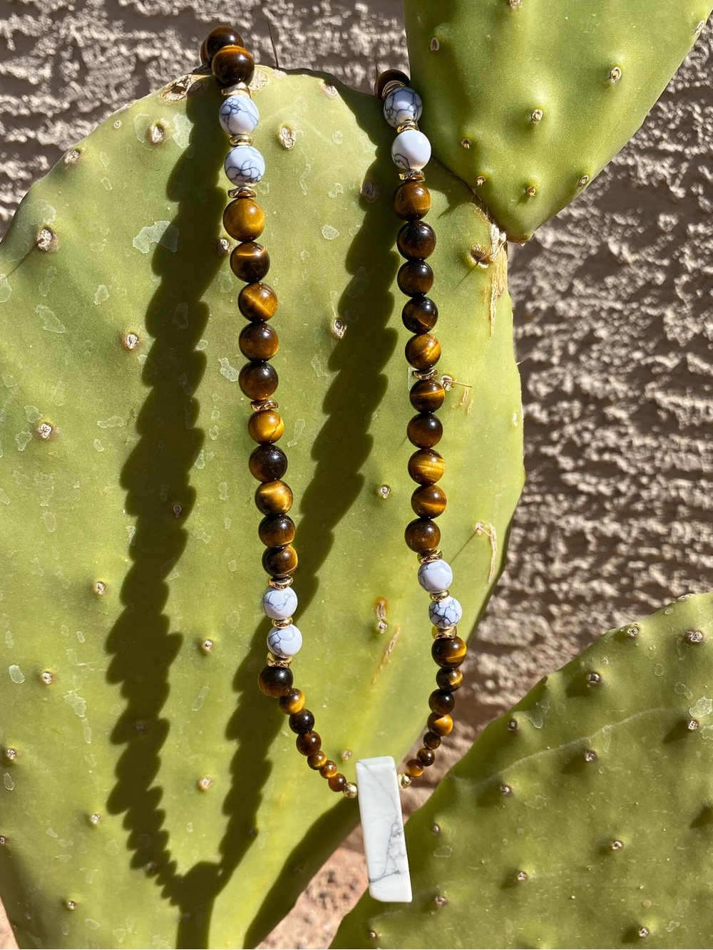 Handmade Unisex Healing stones Tiger Eye and White Howlite Beaded Necklace